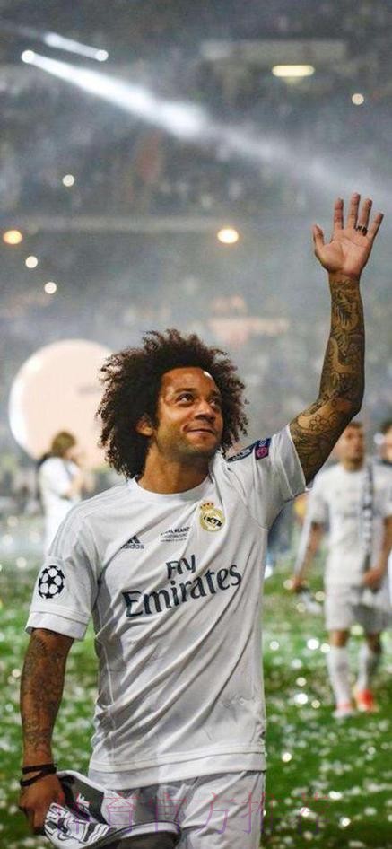 卡西告别马塞洛:来时你还是少年 现在你已成传奇